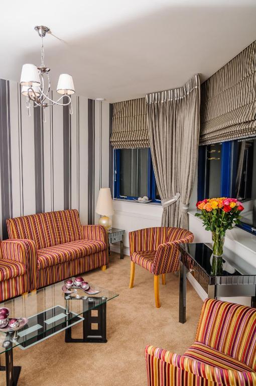 Luxe Aparthotel 4*